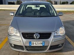 Grigio Usata 2006 VW Polo Sportline Tre volumi | 3999 € (Buon prezzo)