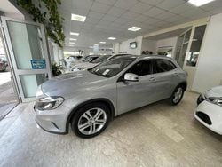 Argento Usata 2016 Mercedes GLA180 SUV | 17.900 € (Cara)