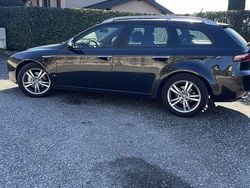 Nero Usata 2012 Alfa Romeo 159 Super Station wagon | 4200 € (Buon prezzo)