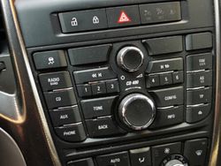 Grigio Usata 2011 Opel Astra Due volumi | 6500 € (Molto cara)