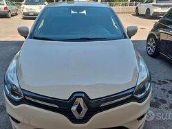 Usata 2016 Renault Clio IV Tre volumi | 9000 € (Cara)