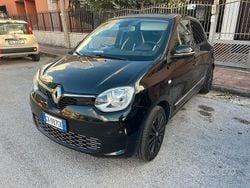 Nero Usata 2024 Renault Twingo Urban Night Due volumi | 16.499 € (Molto cara)