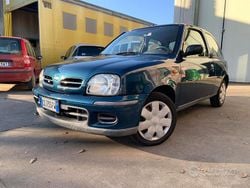 Blu Usata 2002 Nissan Micra Comfort Tre volumi | 2500 € (Molto cara)