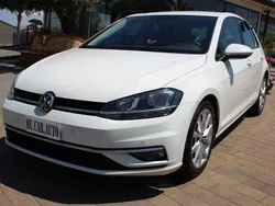 Bianco Usata 2018 VW Golf VII Executive Tre volumi | 15.800 € (Buon prezzo)