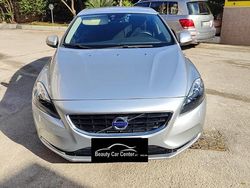 Grigio Usata 2015 Volvo V40 Tre volumi | 7000 € (Super prezzo)