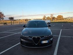 Grigio Usata 2023 Alfa Romeo Tonale Super SUV | 28.500 € (Cara)
