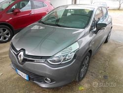 Grigio Usata 2015 Renault Clio IV Tre volumi | 7500 € (Buon prezzo)