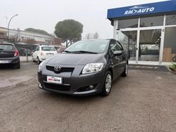 Grigio Usata 2007 Toyota Auris Tre volumi | 6500 € (Molto cara)