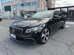 Nero Usata 2019 Mercedes E200 Premium Plus Tre volumi | 24.900 € (Buon prezzo)