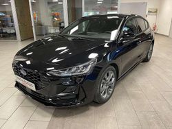 Agate black Nuova 2025 Ford Focus ST-Line Tre volumi | 24.700 € (Buon prezzo)