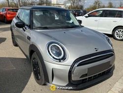 Argento Usata 2024 Mini Cooper Classic Due volumi | 29.950 € (Molto cara)