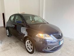 Blu Usata 2016 Lancia Ypsilon S Due volumi | 7490 € (Buon prezzo)