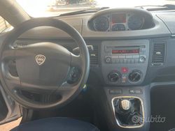 Grigio Usata 2009 Lancia Musa Monovolume | 3000 € (Buon prezzo)