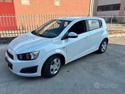 Bianco Usata 2011 Chevrolet Aveo LTZ Tre volumi | 4900 € (Buon prezzo)