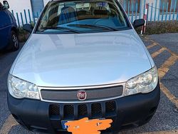 Grigio Usata 2009 Fiat Strada Pick-up | 11.000 € (Molto cara)