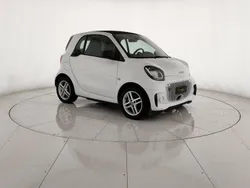 Bianco Usata 2021 Smart ForTwo Electric Drive Passion Tre volumi | 15.900 € (Molto cara)