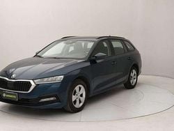Blu Usata 2023 Skoda Octavia Executive Station wagon | 20.300 € (Buon prezzo)