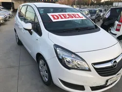 Bianco pastello Usata 2016 Opel Meriva Design Edition Monovolume | 7500 € (Buon prezzo)