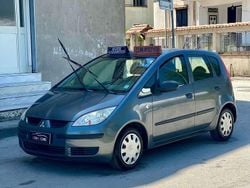 Grigio Usata 2006 Mitsubishi Colt Due volumi | 1899 € (Buon prezzo)