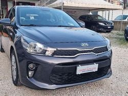 Grigio Usata 2017 Kia Rio | 7500 € (Buon prezzo)