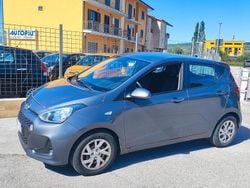 Grigio Usata 2018 Hyundai i10 Comfort Due volumi | 8800 € (Buon prezzo)