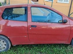 Usata 2002 Fiat Punto Due volumi | 400 €