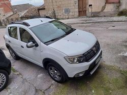 Usata 2017 Dacia Sandero Stepway Tre volumi | 5350 € (Ottimo prezzo)