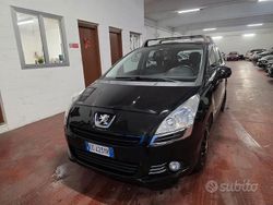 Nero Usata 2010 Peugeot 5008 Monovolume | 6200 € (Cara)