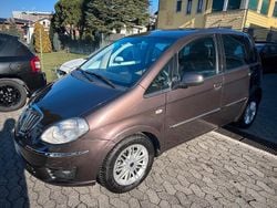 Marrone Usata 2010 Lancia Musa Monovolume | 4900 € (Buon prezzo)