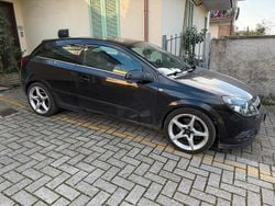 Usata 2007 Opel Astra GTC Tre volumi | 2500 € (Ottimo prezzo)