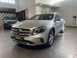 Grigio Usata 2019 Mercedes GLA200 Premium SUV | 19.900 € (Ottimo prezzo)