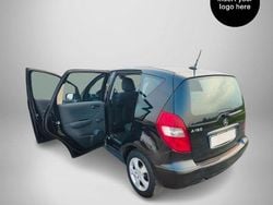 Nero Usata 2009 Mercedes A150 Avantgarde Tre volumi | 3999 € (Buon prezzo)