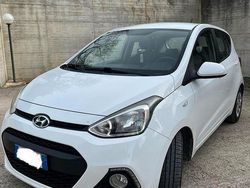 Bianco Usata 2015 Hyundai i10 Due volumi | 7400 € (Buon prezzo)