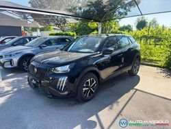 Nero Nuova 2025 Peugeot 2008 Style SUV | 21.900 € (Buon prezzo)
