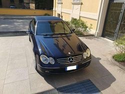 Blu/azzurro Usata 2003 Mercedes CLK200 Cabrio | 14.900 € (Molto cara)