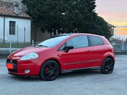 Rosso Usata 2007 Fiat Grande Punto Sport Due volumi | 2900 € (Buon prezzo)