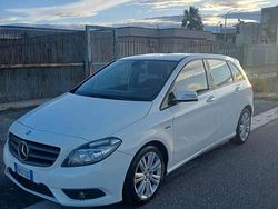 Bianco Usata 2012 Mercedes B180 Monovolume | 4800 € (Super prezzo)