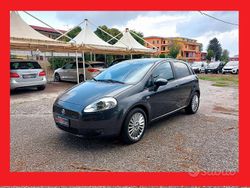 Grigio Usata 2007 Fiat Grande Punto Emotion Due volumi | 3600 € (Cara)