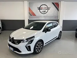 Bianco Usata 2024 Mitsubishi Colt Invite Tre volumi | 13.900 € (Super prezzo)