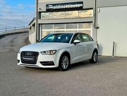 Bianco Usata 2015 Audi A3 Attraction Tre volumi | 10.900 € (Ottimo prezzo)