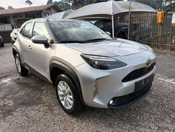 Argento Usata 2025 Toyota Yaris Cross Active SUV | 24.470 € (Buon prezzo)