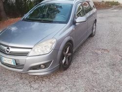 Grigio Usata 2009 Opel Astra Station wagon | 2900 € (Cara)