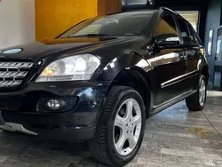 Nero Usata 2007 Mercedes ML320 SUV | 7800 € (Buon prezzo)