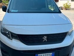Usata 2021 Peugeot Partner Monovolume | 12.000 € (Cara)