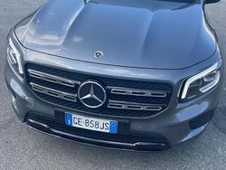 Grigio Usata 2021 Mercedes GLB200 SUV | 30.900 € (Buon prezzo)
