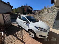 Bianco Usata 2013 Ford Fiesta Tre volumi | 7000 € (Molto cara)