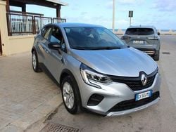 Argento Usata 2023 Renault Captur Equilibre SUV | 16.850 € (Buon prezzo)