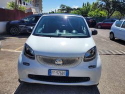 Bianco Usata 2019 Smart ForTwo Coupé Prime Due volumi | 10.500 € (Ottimo prezzo)