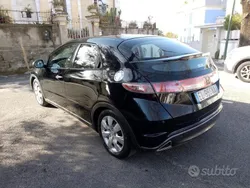 Usata 2011 Honda Civic Elegance Tre volumi | 3500 € (Buon prezzo)