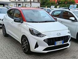 Bianco Usata 2020 Hyundai i10 Prime Due volumi | 11.999 € (Buon prezzo)